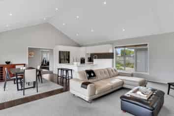 4 Roseberry Place, Whitianga