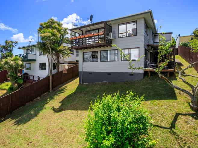 38B Birkdale Road, Birkdale
