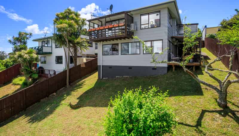 38B Birkdale Road, Birkdale