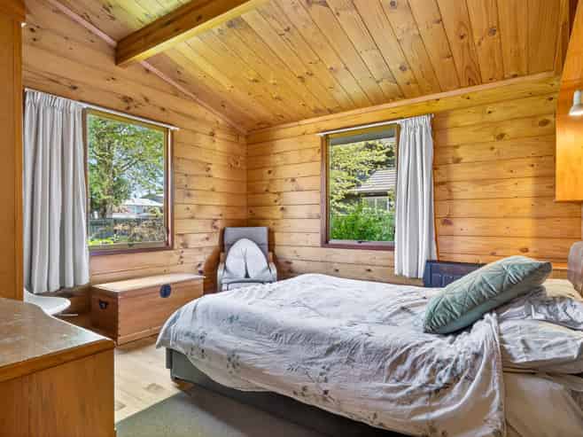 14 Sunset Street, Hilltop