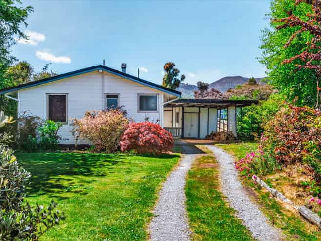 14 Sunset Street, Hilltop