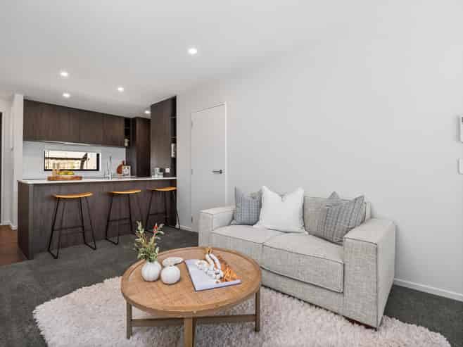 12/321 Lincoln Road, Addington