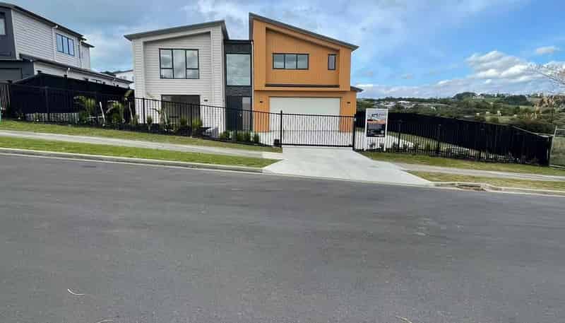  4 Hutukawa Drive, Beachlands