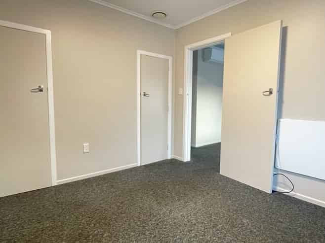 4/35 Dunns Street, Silverstream