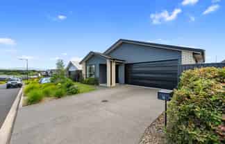 16 Pioneer Crescent, Omokoroa