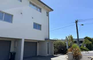 2 Kenilworth Street, Addington