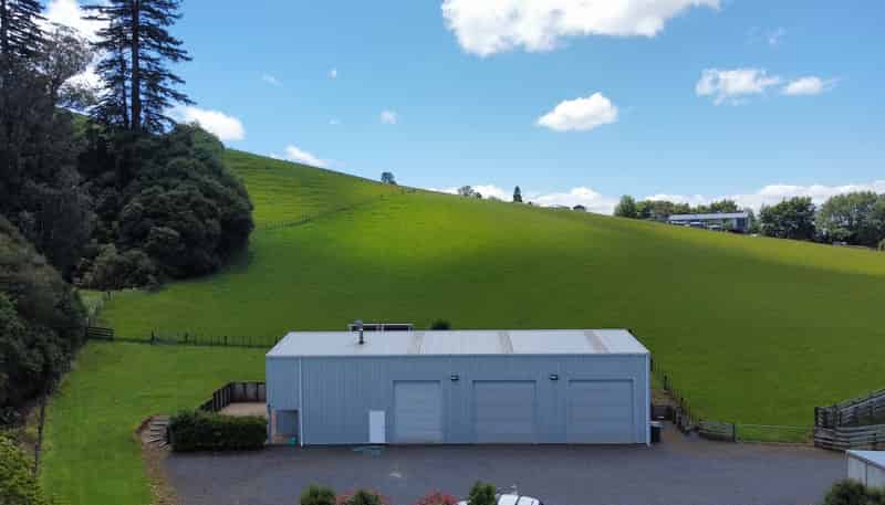 714 Highway 22, Pukekawa