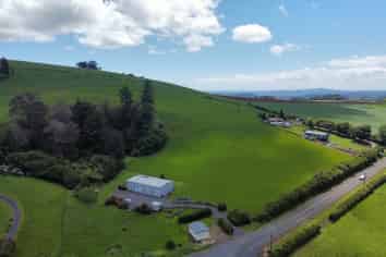 714 Highway 22, Pukekawa