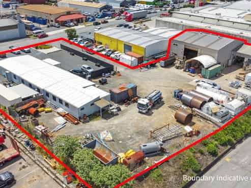 Warehouse, Office & Yard Combo