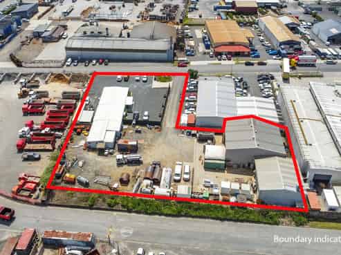 Warehouse, Office & Yard Combo