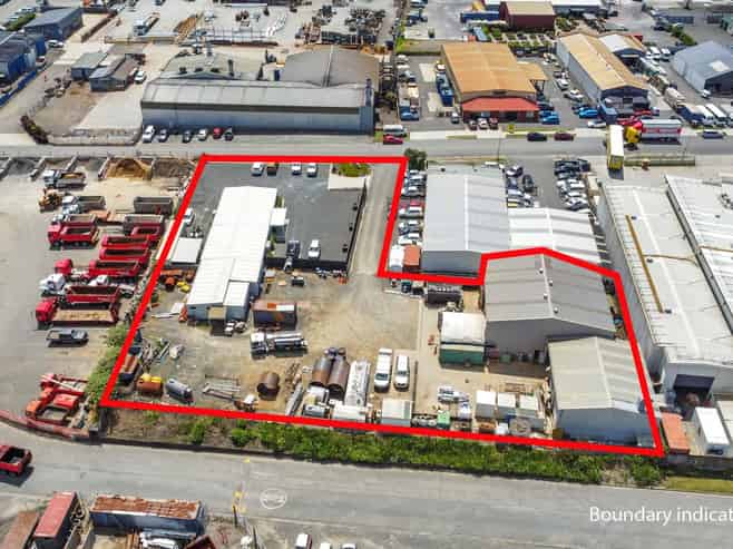 Warehouse, Office & Yard Combo