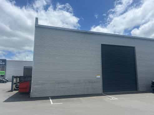 Includes Dangerous Goods Store