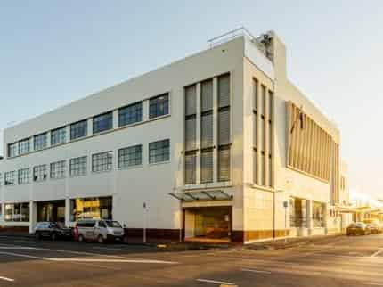 Large Format Retail with Carparks