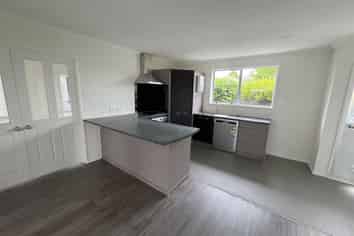 32 Dunbarton Street, Redwood