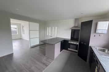 32 Dunbarton Street, Redwood