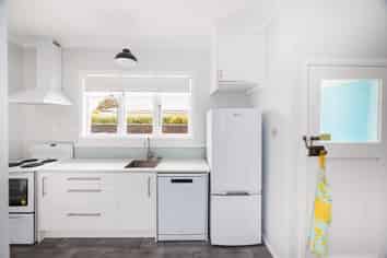 a/35 Puriri Terrace, Roslyn