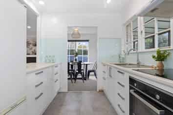 91 Botanical Road , Tauranga South