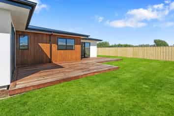 25 Longfields Road, Lincoln