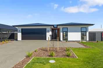 25 Longfields Road, Lincoln