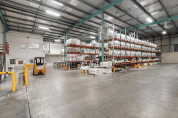 Massive 6,500m² Industrial Complex - For Lease