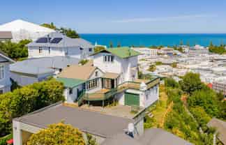 42 Cameron Road, Bluff Hill