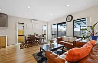 12 Korowhiti Road, Clarks Beach