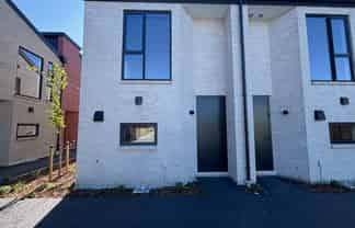 1/88 Holly Road, Saint Albans