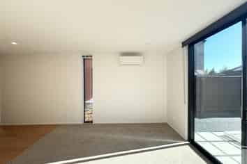 1/88 Holly Road, Saint Albans