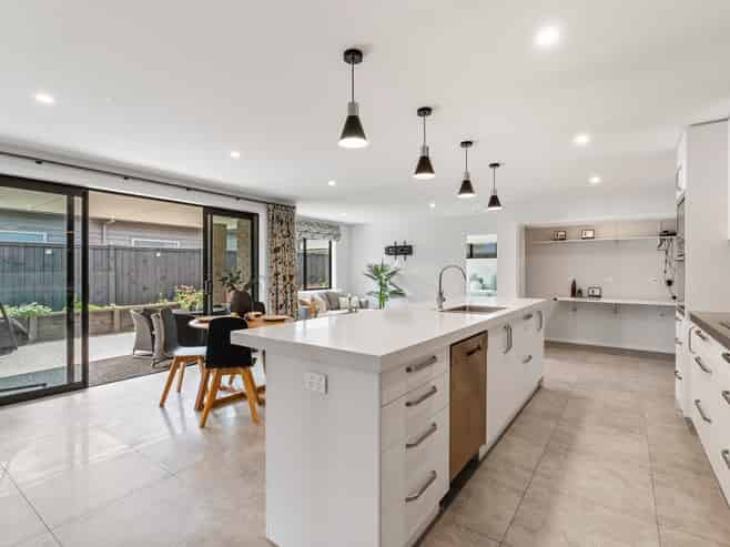 16 Carrick Place, Mosgiel