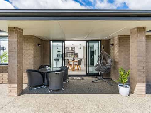 16 Carrick Place, Mosgiel