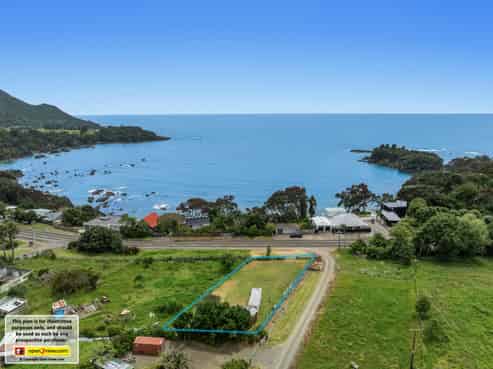8376 State Highway 35, Waihau Bay