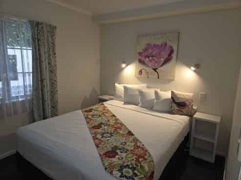 Lakeside motel in Taupo, rare opportunity!