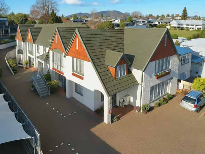 Charming lodge near Lake Taupo - investment gem!