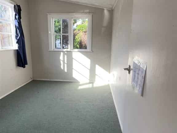 429b Adelaide Road, Berhampore