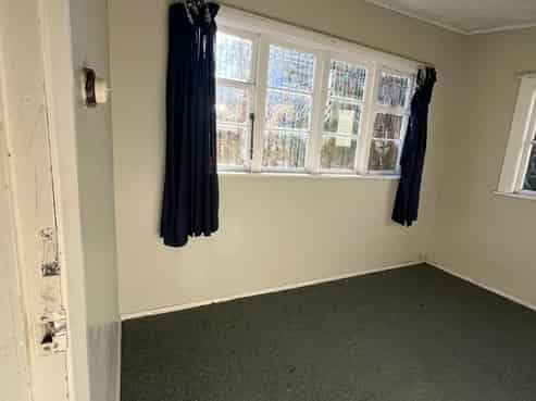 429b Adelaide Road, Berhampore