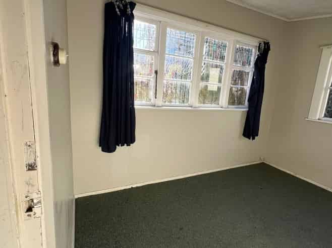 429b Adelaide Road, Berhampore