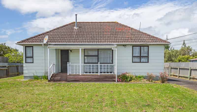 1 Gladstone Street, Foxton