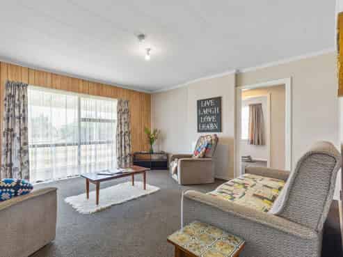 1 Gladstone Street, Foxton