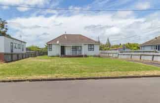 1 Gladstone Street, Foxton