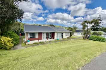 1/10 Petherick Crescent, Johnsonville