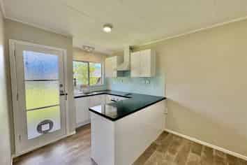 1/10 Petherick Crescent, Johnsonville