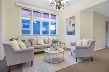 2 Sunset Parade, Plimmerton