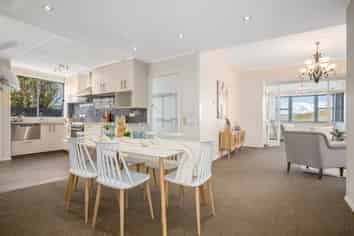 2 Sunset Parade, Plimmerton