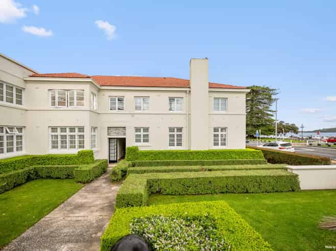 4/105 Tamaki Drive, Mission Bay