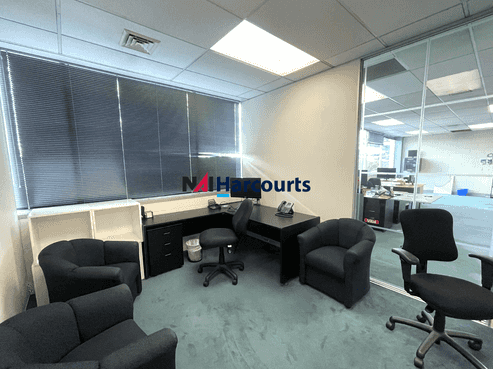 Spacious Office in Ellerslie Village