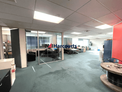 Spacious Office in Ellerslie Village