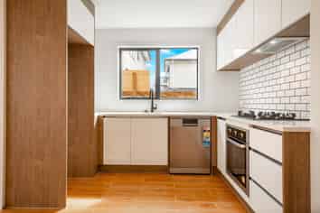 16/206 Old Farm Road, Hamilton East