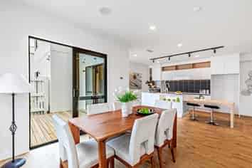 16 Green Bamboo Road, Hobsonville