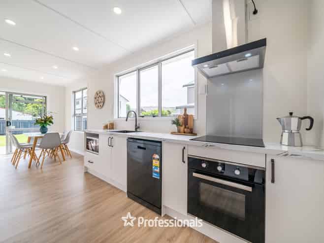 17 Molesworth Street, Taita