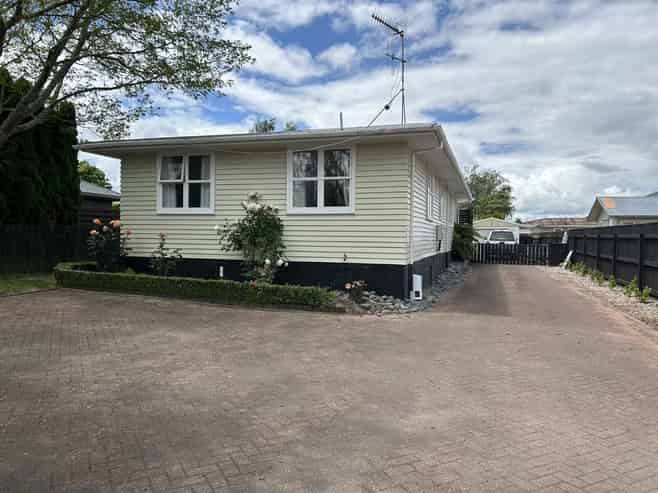 56 Hinekura Avenue, Taupo